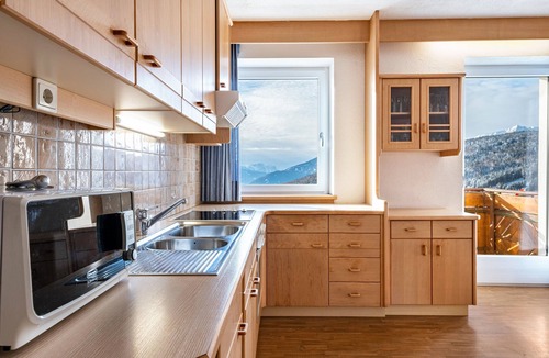 Maranza Apartment | Apartment 'Apt Sellablick' with Mountain View, Private Terrace and Wi-Fi