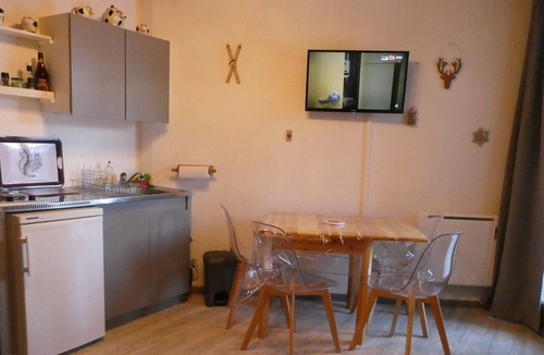 Les Claux Apartment | apartment at the foot of the slopes