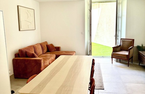 Prado - Republique House | Apartment Azzura, Villa Cana private garden