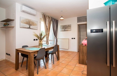 Monte Apartment | Apartment 'Casetta Giù Al Lago' with Shared Pool, Wi-Fi and Air Conditioning