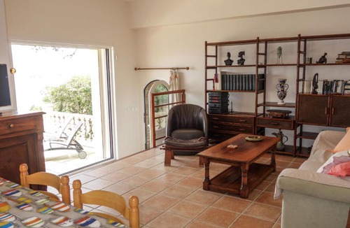 La Madrague Apartment | Apartment Campagne la Source by Interhome