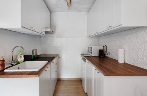 Pinzolo Apartment | Apartment 'Dolomiti Pinzolo' with Mountain View, Shared Garden and Wi-Fi