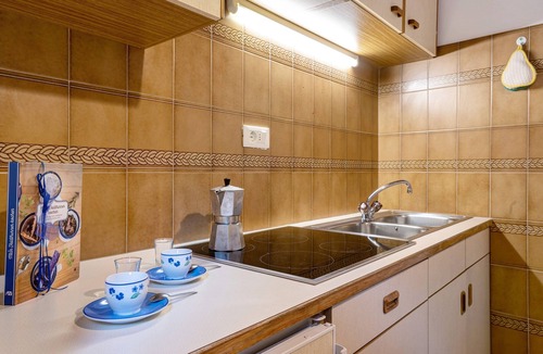 Feldthurns Apartment | Apartment 'Flieder' with Shared Terrace, Balcony and Wi-Fi