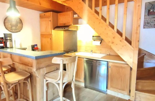 Isola Ski Chalet | Apartment