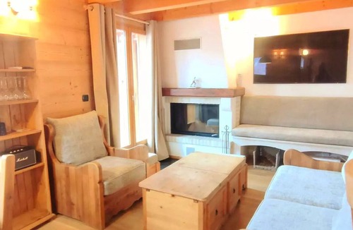 Isola Ski Chalet | Apartment