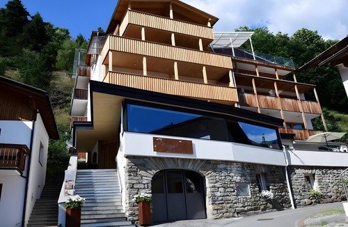 Burgusio Apartment | Apartment 'Gipfelglück 1' with Mountain View, Shared Terrace and Wi-Fi