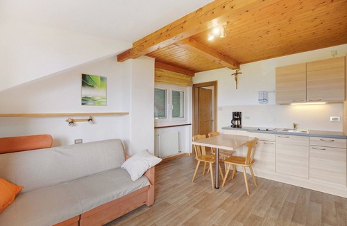 Berg/Monte Apartment | Apartment 'Harmony Apt 1' with Mountain View, Shared Garden and Wi-Fi