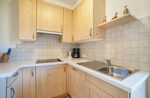 Prato allo Stelvio Apartment | Apartment "Hof am Schloss Edelweiss" with Mountain View and Wi-Fi