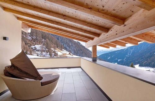 Laudes Apartment | Apartment 'Hof Am Egg' with Mountain View, Private Terrace and Wi-Fi