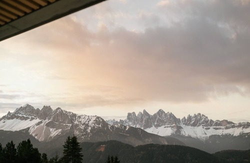Bressanone Apartment | Apartment Hotel "Anders Mountain Suites 3" with Private Sauna, Slope Access & Wi-Fi