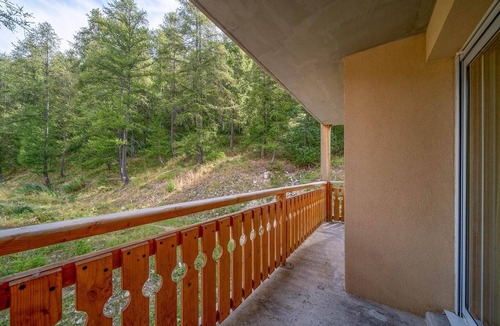 Allos Apartment | Apartment in French Alps with Pool
