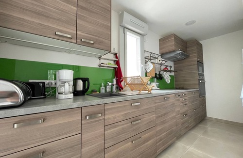 Sete Apartment | Apartment in Sète, 55m², near beach, parking, WiFi