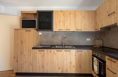 San Pietro di Cadore Apartment | Apartment 'Blu' – Mountain Views & Ski Storage