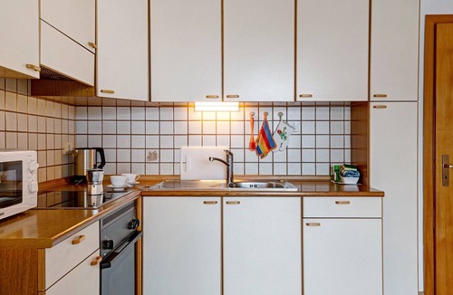 Feldthurns Apartment | Apartment 'Klein' with Mountain View, Shared Garden and Wi-Fi