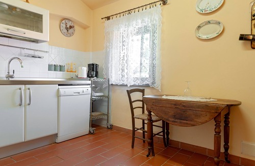 Montecastello Apartment | Apartment 'La Terrazza' with Shared Pool, Garden, and Wi-Fi