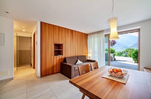 Laces Apartment | Apartment "Langstein Golden" with Mountain Views, Shared Terrace and Wi-Fi