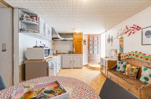 Apt Apartment | Apartment 'Les Cerisiers' with Shared Pool, Shared Terrace and Wi-Fi