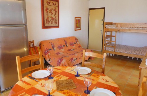 Les Arenes Apartment | Apartment Les Voiliers by Interhome