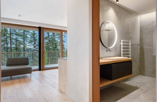 Avelengo Apartment | Apartment 'Lodge Pinus Cembra' with Mountain View, Private Terrace and Wi-Fi