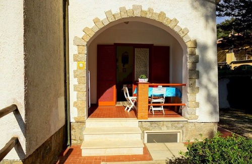 Giglio Campese Apartment | Apartment Margherita-5 in a beach residence, Giglio Campese