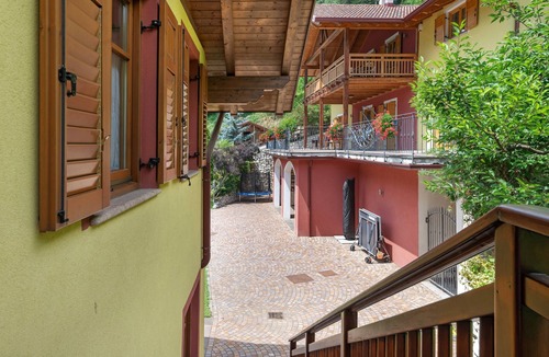 Caldes Apartment | Apartment 'Melina' with Mountain View, Shared Garden and Wi-Fi