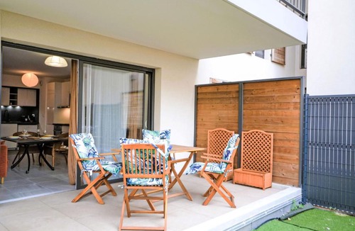 Sud Apartment | Apartment Pigonnet by Interhome