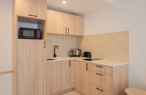 Saint-Tropez City Centre Apartment | Apartment Place des Lices -2bdr/6p- Saint Tropez