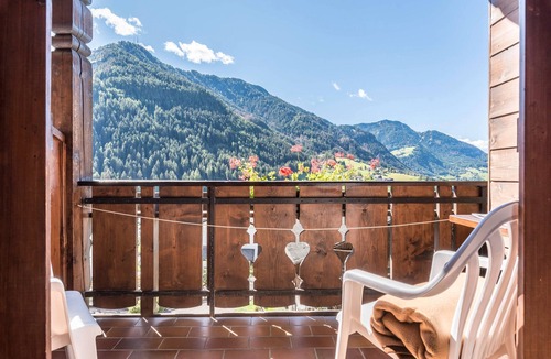 Ortisei Apartment | Apartment 'Prapoz Typ D' with Mountain View, Shared Garden and Wi-Fi
