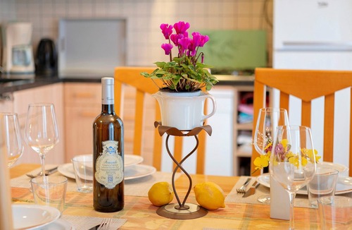 San Zeno di Montagna Apartment | Apartment “Pure Relaxation Between Lake and Mountains” with Pool, Terrace & Whirlpool