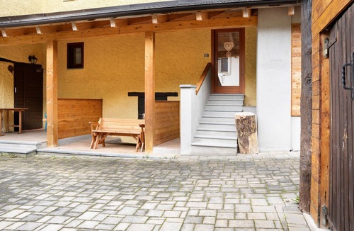 Acceglio Apartment | Apartment 'Residence Chalet Provenzale' with Mountain View and Wi-Fi