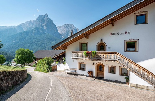 Castelrotto Apartment | Apartment 'Schildberghof Panorama' with Mountain View, Balcony & Wi-Fi
