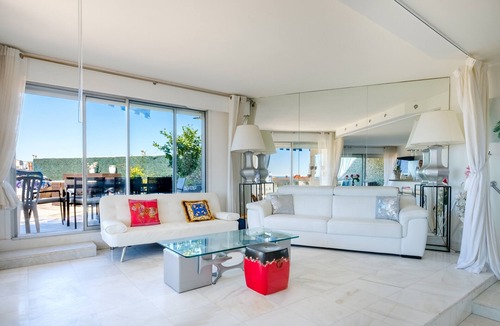 California - Pezou Apartment | Apartment 'Sea and Sky 8 Personnes' with Sea View, Private Terrace and Air Conditioning
