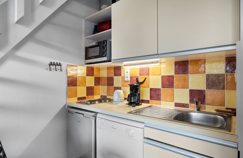 Saint-Cyr-sur-Mer Apartment | Apartment 'Sea View Apartment at La Madrague' with Sea View, Private Terrace
