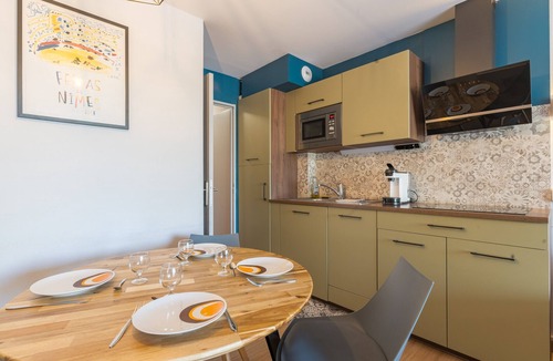 Pont Royal Apartment | Apartment 'Studio Golf De Pont Royal' with Mountain View, Wi-Fi and Air Conditioning