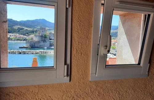 Collioure Apartment | Apartment + terrace T6 exceptional view/location, waterfront