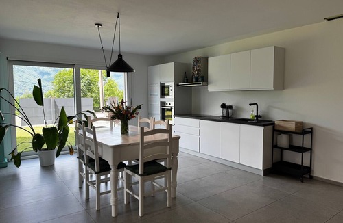 Colico Apartment | Apartment 'Tommaso' in Villa Flaminia, Colico, with Garden and BBQ