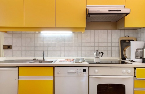 Lagundo Apartment | Apartment 'Typ B2' with Mountain View, Shared Terrace and Wi-Fi