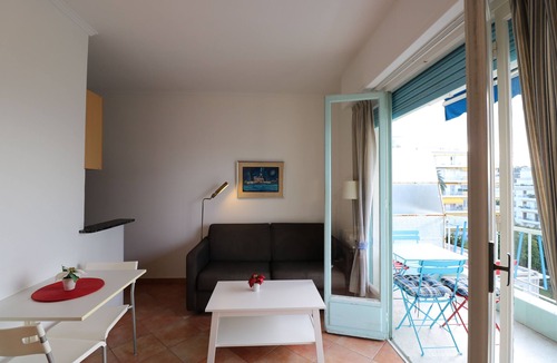 Lazaret Apartment | Apartment with a beautiful view in the Port !