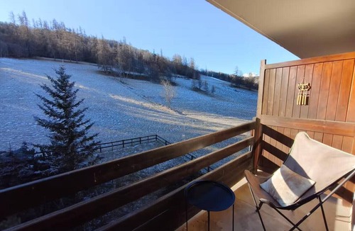 Le Sauze Apartment | Apartment with Balcony and View in Sauze