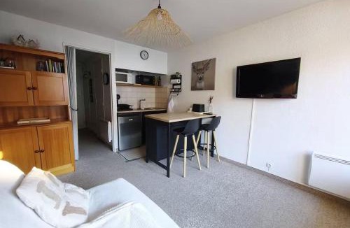 Le Sauze Apartment | Apartment with Balcony and View in Sauze