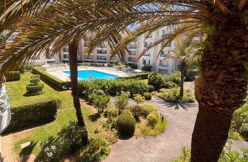 Frejus Port Apartment | Apartment with swimming pool