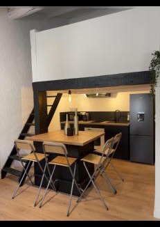 Ceyreste Apartment | Apparemment Cocooning Ceyreste