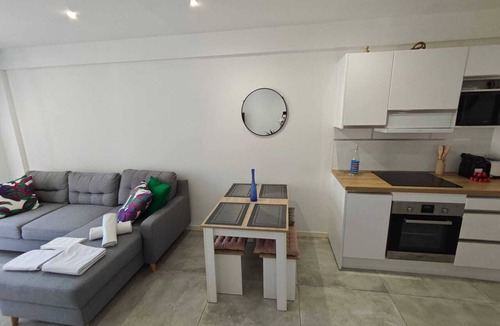 Liberation Apartment | Appart 2 chambres – calme & lumineux – proche tram