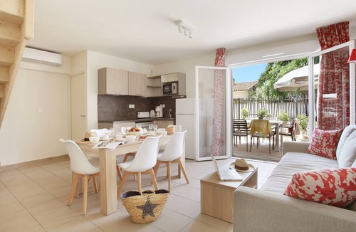 Aigues-Mortes Condo | Appart avec Balcon | 6km de la Plage