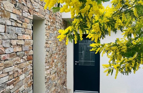 Est Apartment | Appart Ethan PROCHE DU CENTRE AVEC PARKING ET JARDIN