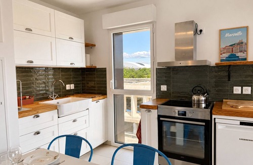 Sainte-Anne Apartment | Appart standing avec terrasse et parking - Prado