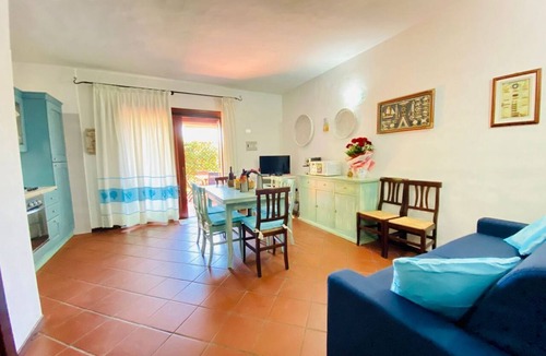 San Teodoro City Centre Apartment | Appartamenti San Teodoro VIII con BBQ, A/C e WIFI