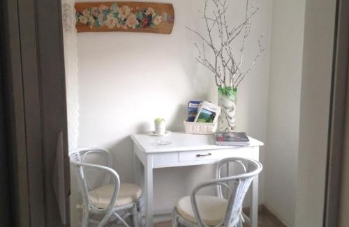 Menaggio Apartment | Appartamento bianco