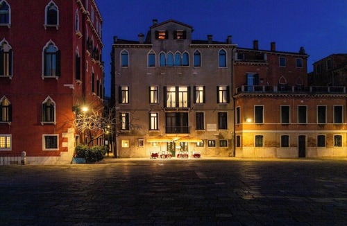 San Marco Apartment | Appartamento di circa 65 mq che gode di una graziosa vista su un giardino privato