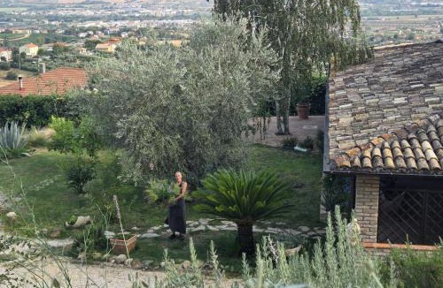 Roseto degli Abruzzi Apartment | Appartamento con Vista Mare e Piscina a Casa Vuscichè